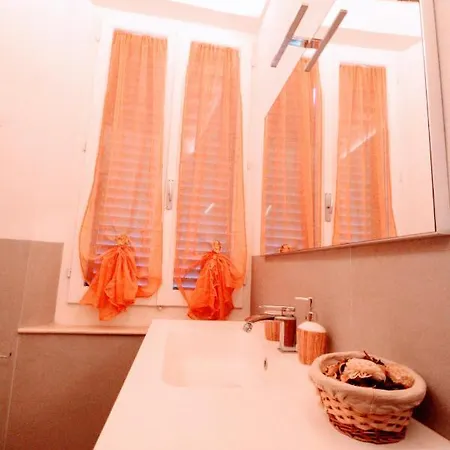 The Galluzza House * سيينا