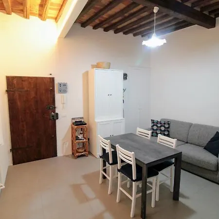 شقة The Galluzza House *